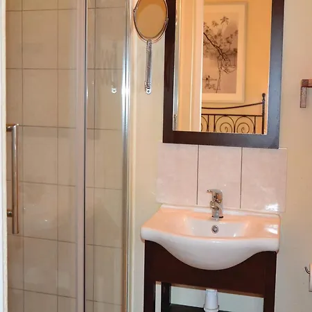 Three-bedroom Holiday In